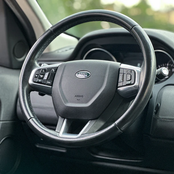 Land Rover Discovery Sport 2.0 SE 4WD 2019 12
