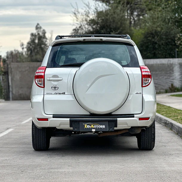 TOYOTA RAV4 2.4 AUT 2012 5
