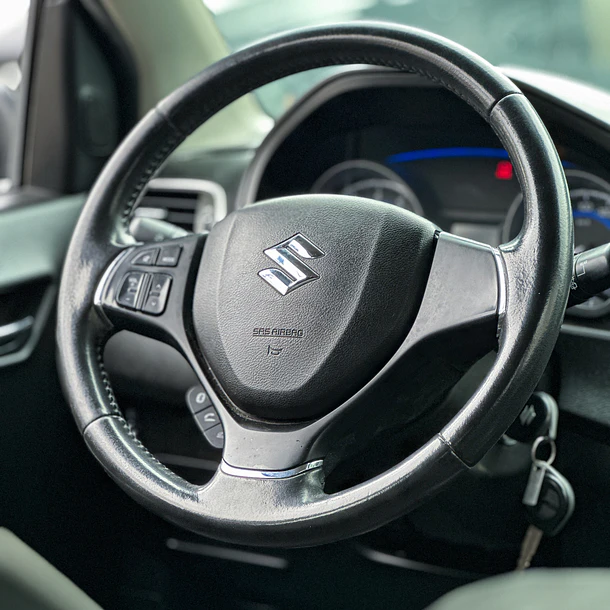 Suzuki BALENO GLS 1.4 MT 2018 10