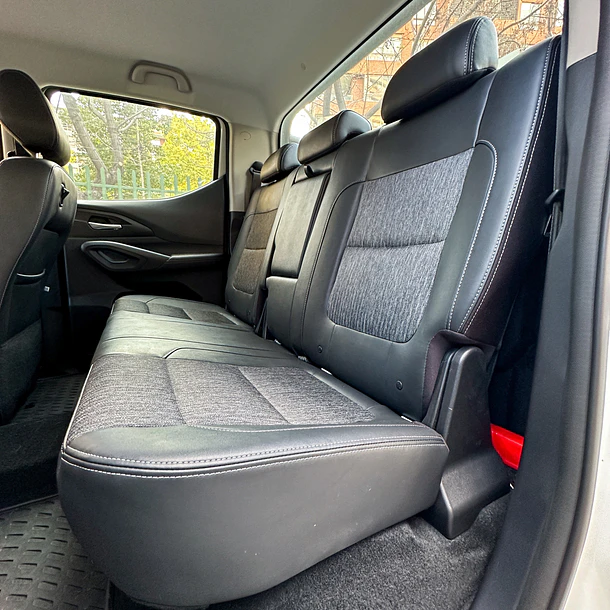 CHANGAN HUNTER 4X2 LUXURY 2.0 TURBO DIÉSEL 2026 15