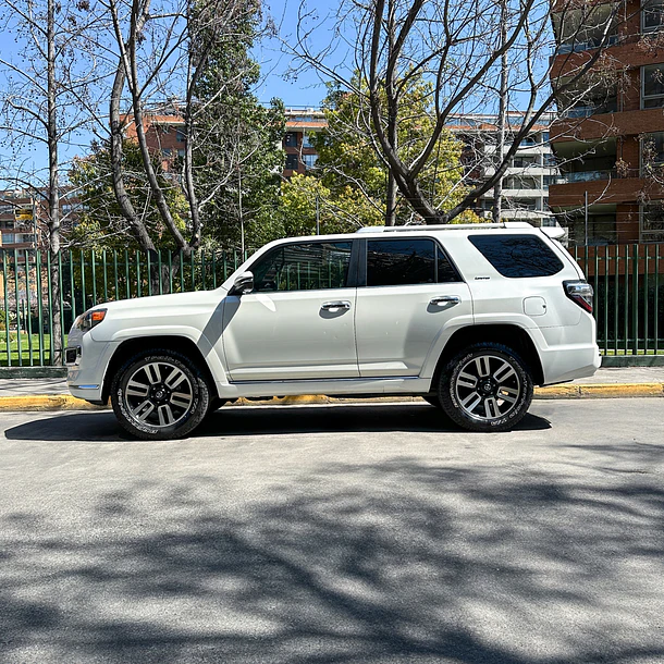 Toyota 4runner 4.0 Limited 4x4 Auto 2022 2