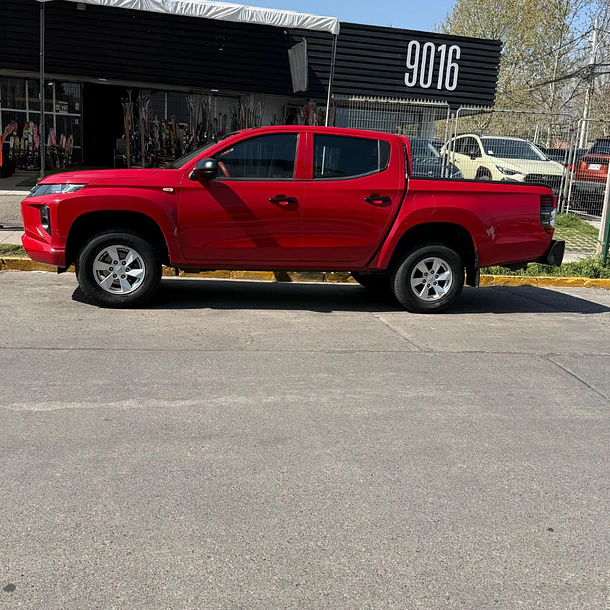 MITSUBISHI L200 WORK 2.4 4x2 2022  2