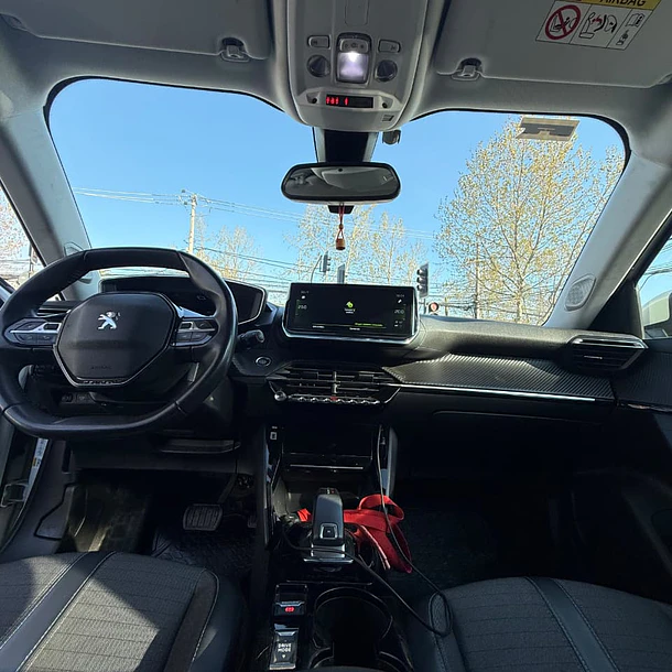 Peugeot 2008 1.2 PURETECH 130 EAT8 2021 6
