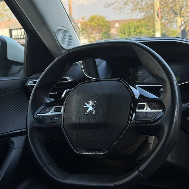 Peugeot 2008 1.2 PURETECH 130 EAT8 2021 7