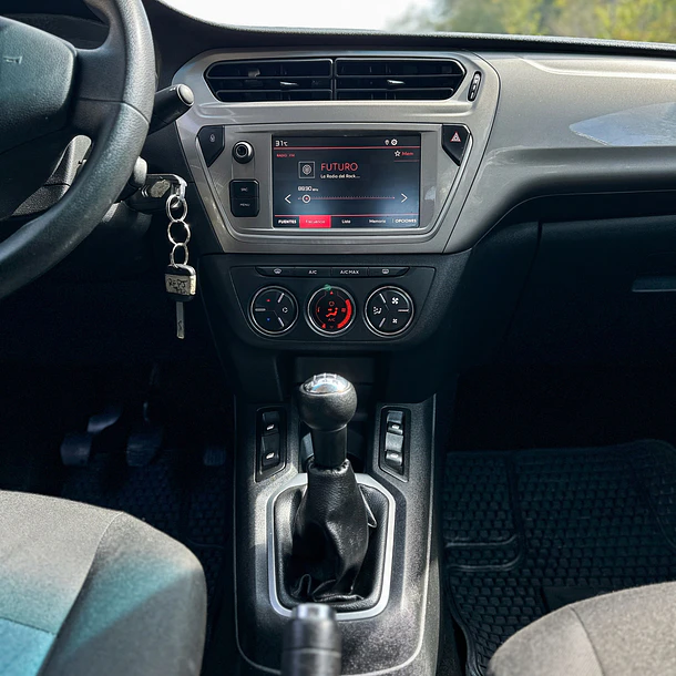 Citroen C- Elysee 1.6 HDI 92  Shine  2022 8