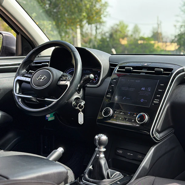 HYUNDAI TUCSON NX4 MPI 2.0 MT PLUS 2021 10