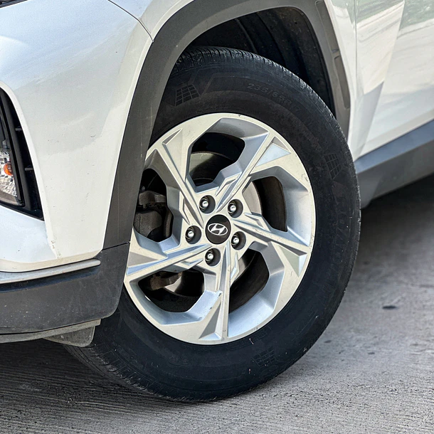 HYUNDAI TUCSON NX4 MPI 2.0 MT PLUS 2021 6