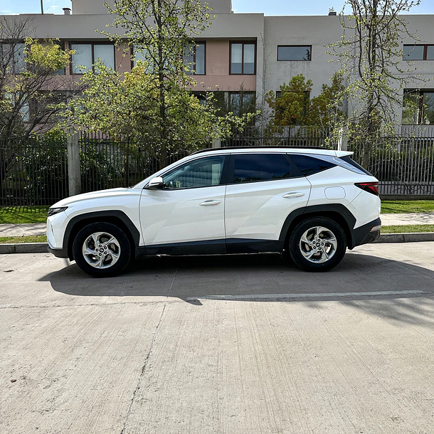 HYUNDAI TUCSON NX4 MPI 2.0 MT PLUS 2021 2
