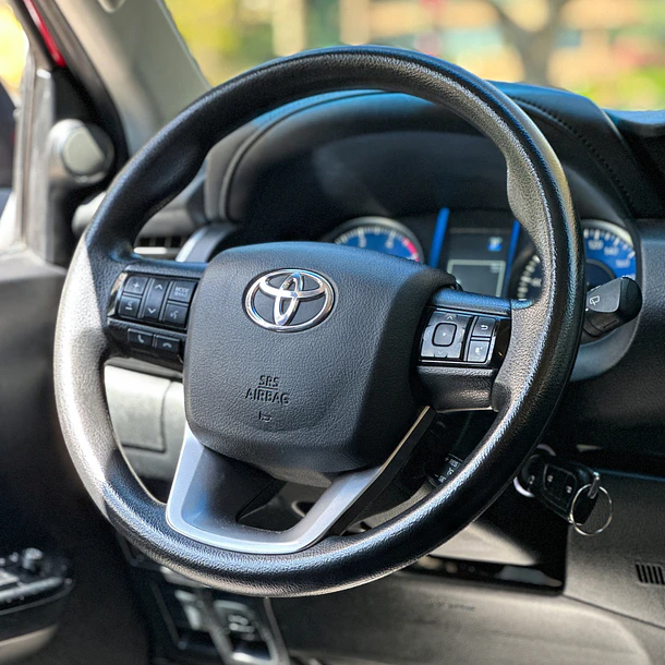 TOYOTA FORTUNER 2.8 SR5 TDI DIESEL 4X4 MT 5P 2023 13