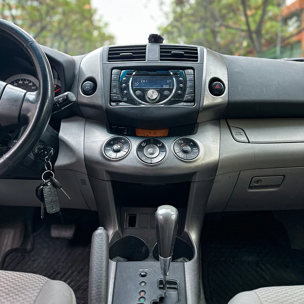 TOYOTA RAV4 2.4 AUT 2012 8