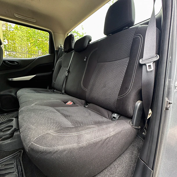 NISSAN NP300 2.3 DCAB 4X2 2021 14