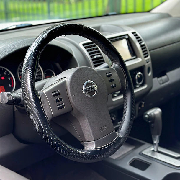 NISSAN NAVARA DCAB LUX LE  4X4  2.5 AUT 2015 7