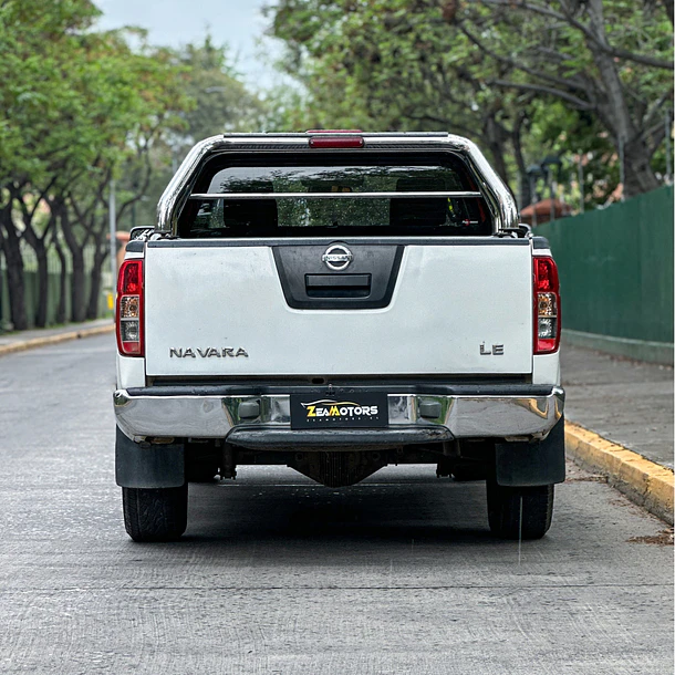 NISSAN NAVARA DCAB LUX LE  4X4  2.5 AUT 2015 5