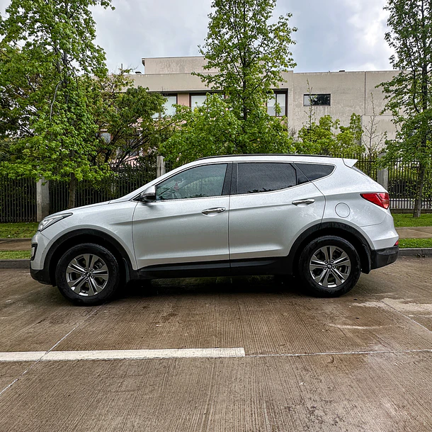 Hyundai Santa Fe — foto 2 de 33
