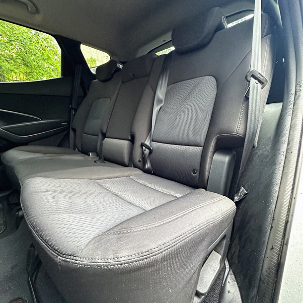 Hyundai Santa Fe — foto 15 de 33