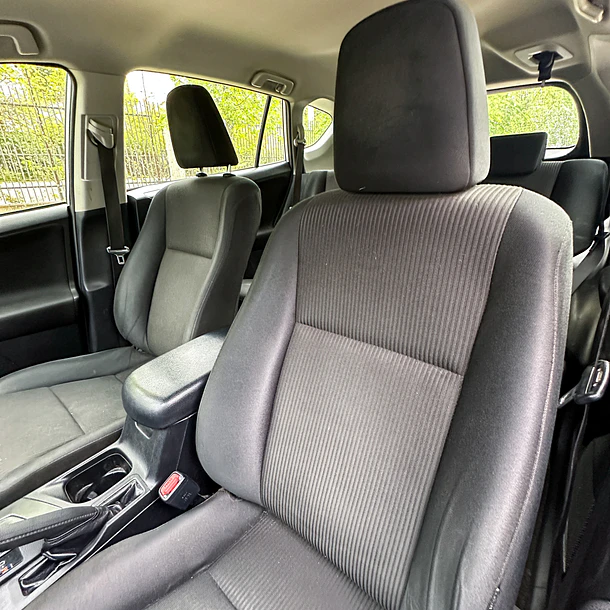 TOYOTA RAV4 2.0 SUPER LUJO 4X2 AT 5P 2018 13