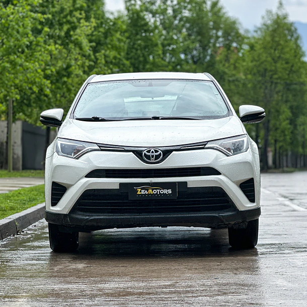TOYOTA RAV4 2.0 SUPER LUJO 4X2 AT 5P 2018 3