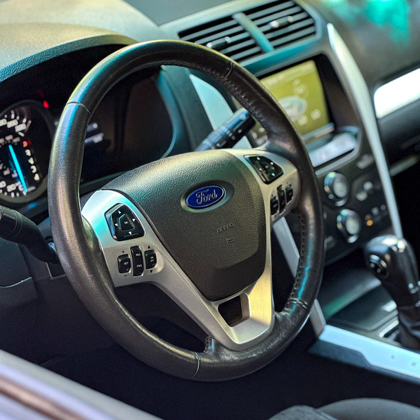 FORD EXPLORER 3.5 XLT 4X2 AT 5P 2014 7
