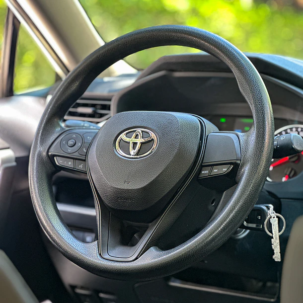TOYOTA RAV4 LE 4X2 2.0 2023 13