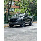 TOYOTA HILUX SR 2.4 DCAB 4X2 MT 2023 1