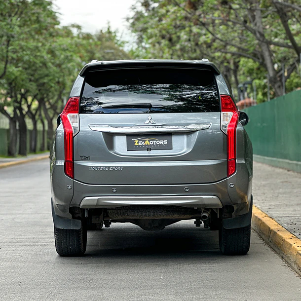 MITSUBISHI MONTERO SPORT 3.0 2019 5