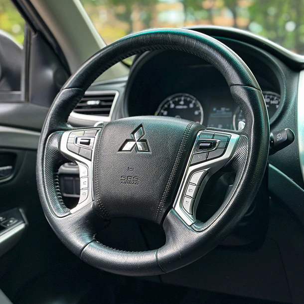MITSUBISHI MONTERO SPORT 3.0 2019 12