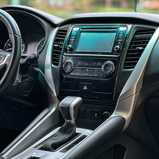MITSUBISHI MONTERO SPORT 3.0 2019 11