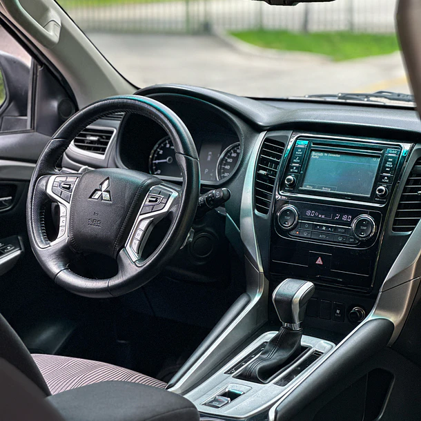 MITSUBISHI MONTERO SPORT 3.0 2019 9