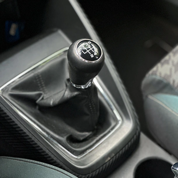 Mg Zs 1.5 Standard 2019 10