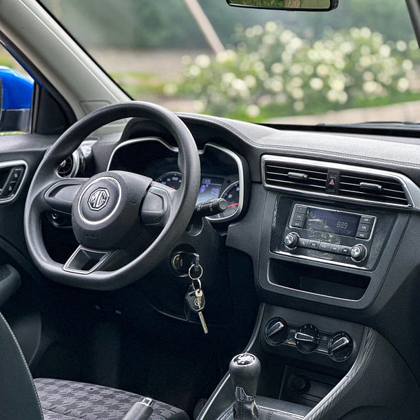 Mg Zs 1.5 Standard 2019 9