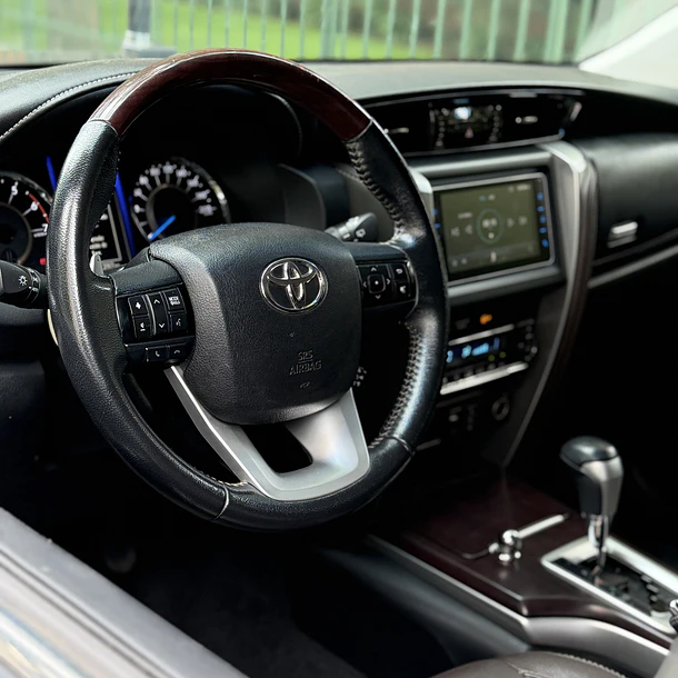 TOYOTA FORTUNER 2.7 SR5 4x2 AUT 2018 6