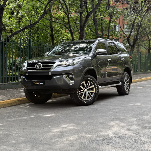 TOYOTA FORTUNER 2.7 SR5 4x2 AUT 2018 1