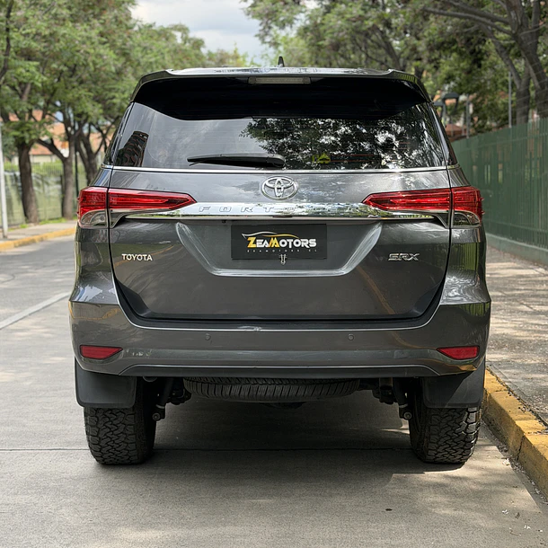 TOYOTA FORTUNER 2.7 SR5 4x2 AUT 2018 4