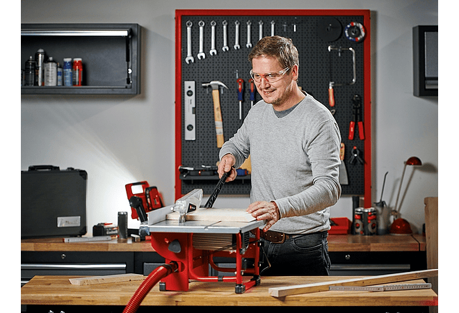 IMP0020- Einhell TH-TS 820 - Mesa de corte (800 W, lâmina de serrilha: diâmetro 200 x 16, 24 dentes) cor vermelha