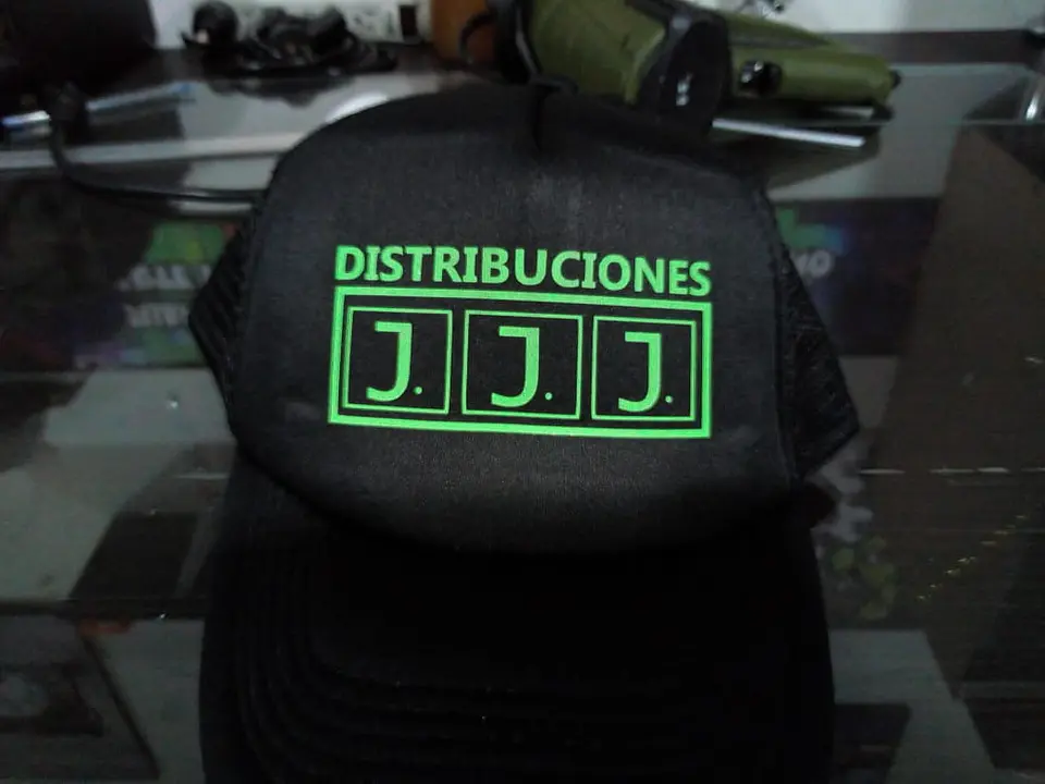 GORRA PERSONALIZADA EN VINILO TEXTIL AMERICANO 2