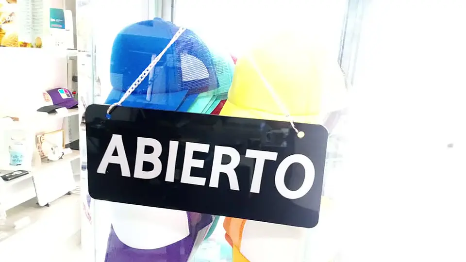 AVISO ABIERTO Y CERRADO PARA VIDRIO 2