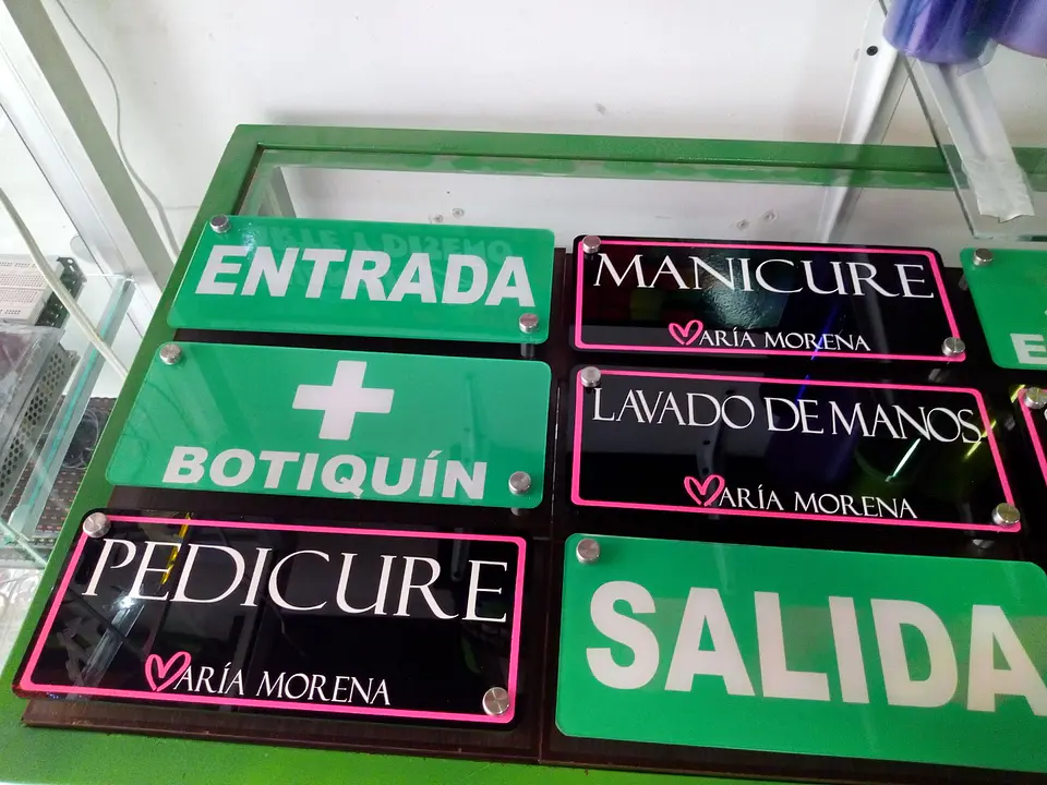 AVISO SEÑALIZACIÓN PERSONALIZADA 2