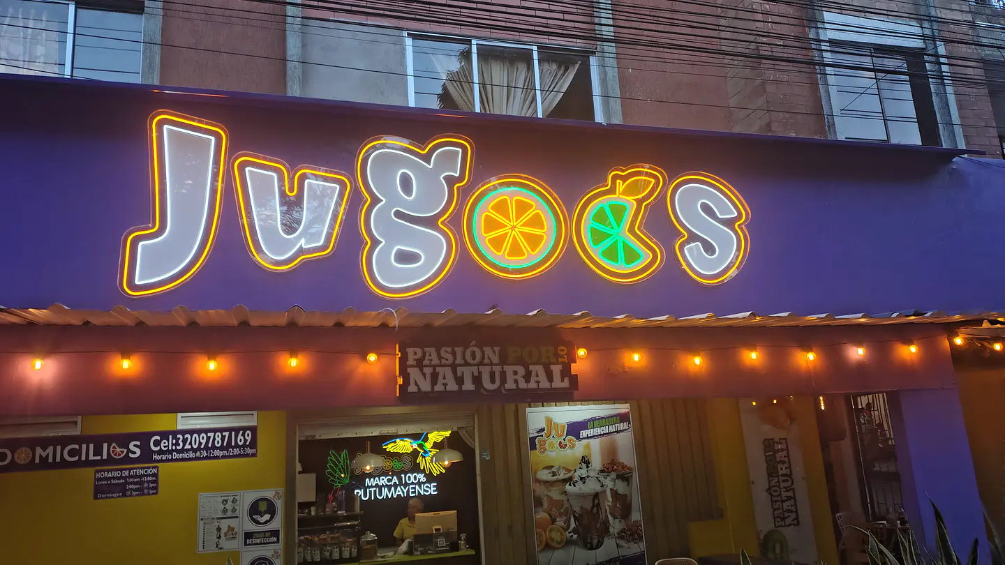 AVISOS EN NEON