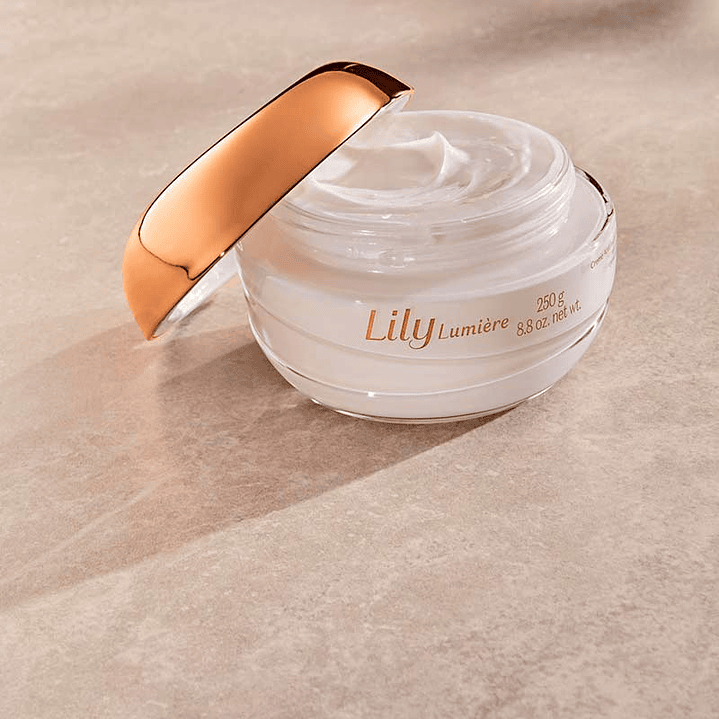 Creme Hidratante Acetinado Lily Lumière, 250g - COLEÇÃO 2