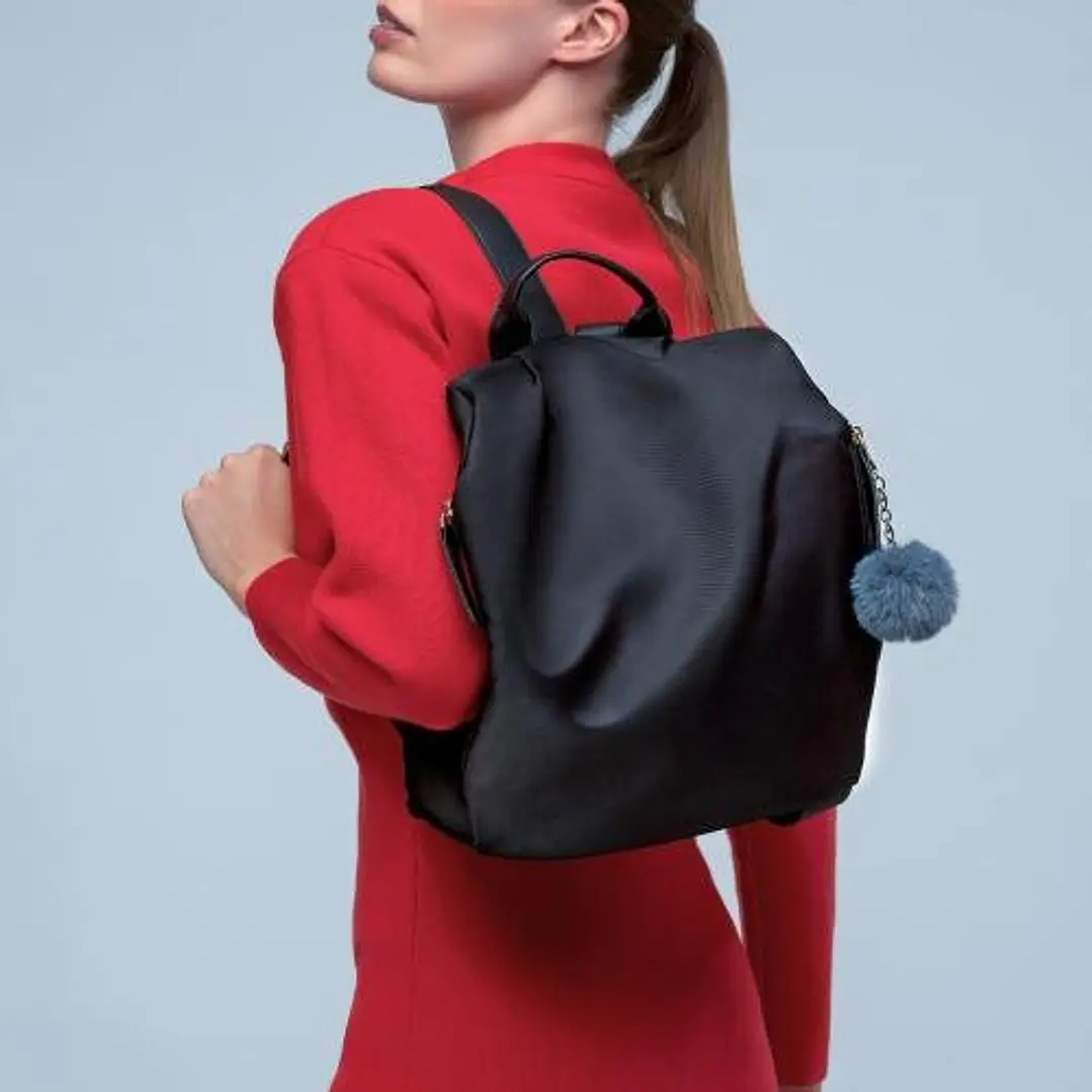 MOCHILA PRETA, CRISTIAN LAY 5