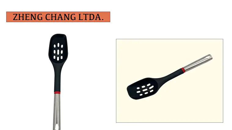 Cuchara con huecos plástica negra   1