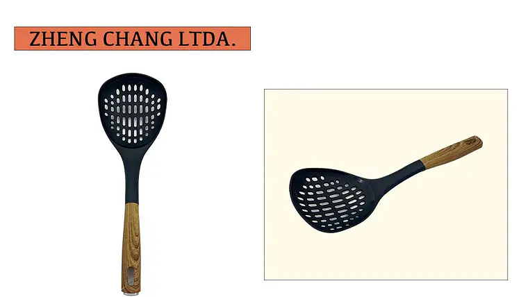 Cucharon colador plástica negra estilo madera 1