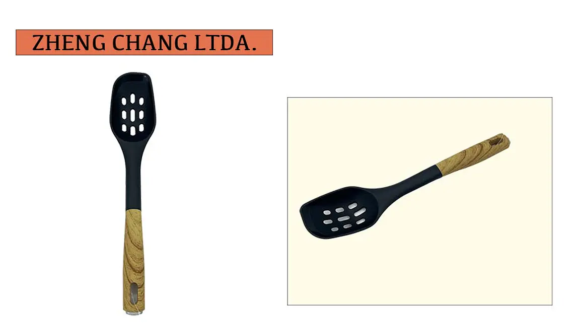 Cuchara colador plástico negra tipo madera  1