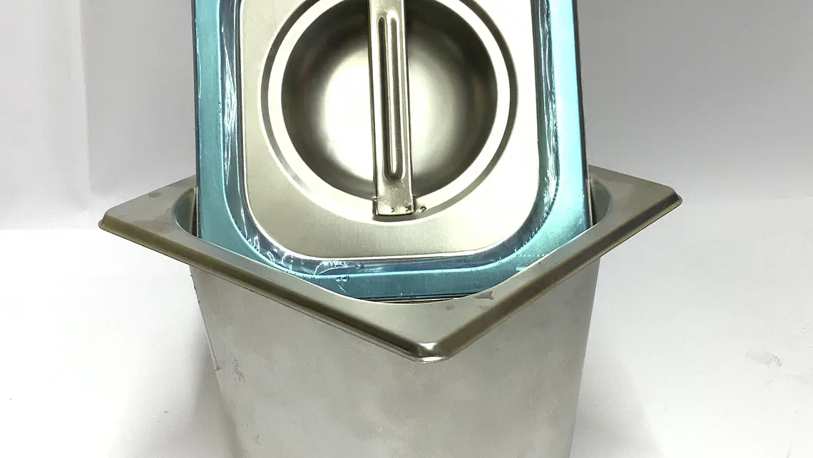  Deposito/salsera gastronomico con tapa 10×14.5×15CM (x10) 1