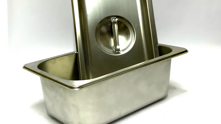  Deposito/salsera gastronomico con tapa 10×14×24CM (x10) 1