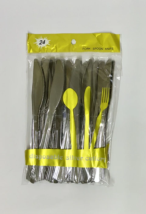 Cuchillo de plástico desechable silver 24PCS (x12)