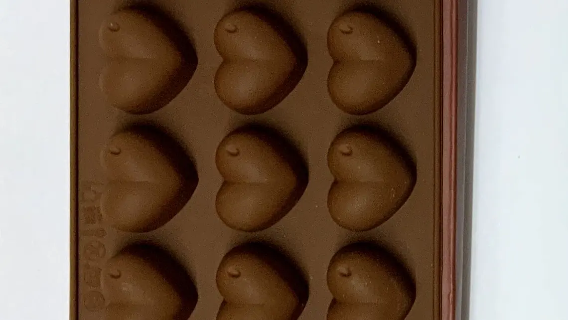 Molde para chocolates con forma de corazón (x12) 1