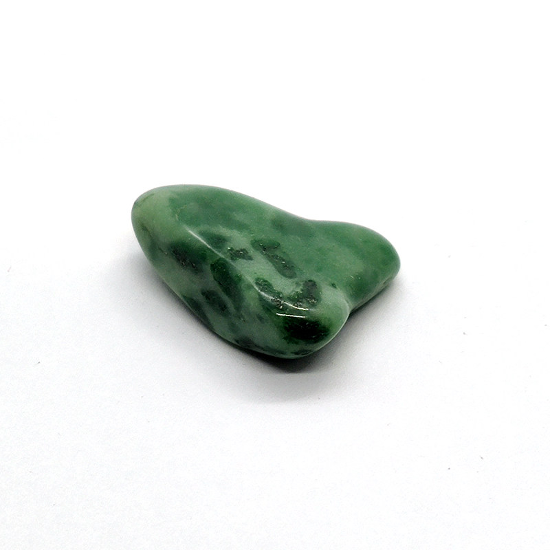 Jade Brasil - 1 Unidad de 2 x 2,5 cm