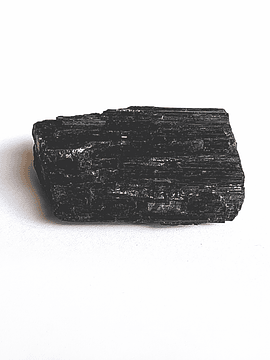 Turmalina Negra en Bruto 3x2,5cm