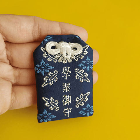 Omamori - Amuletos 